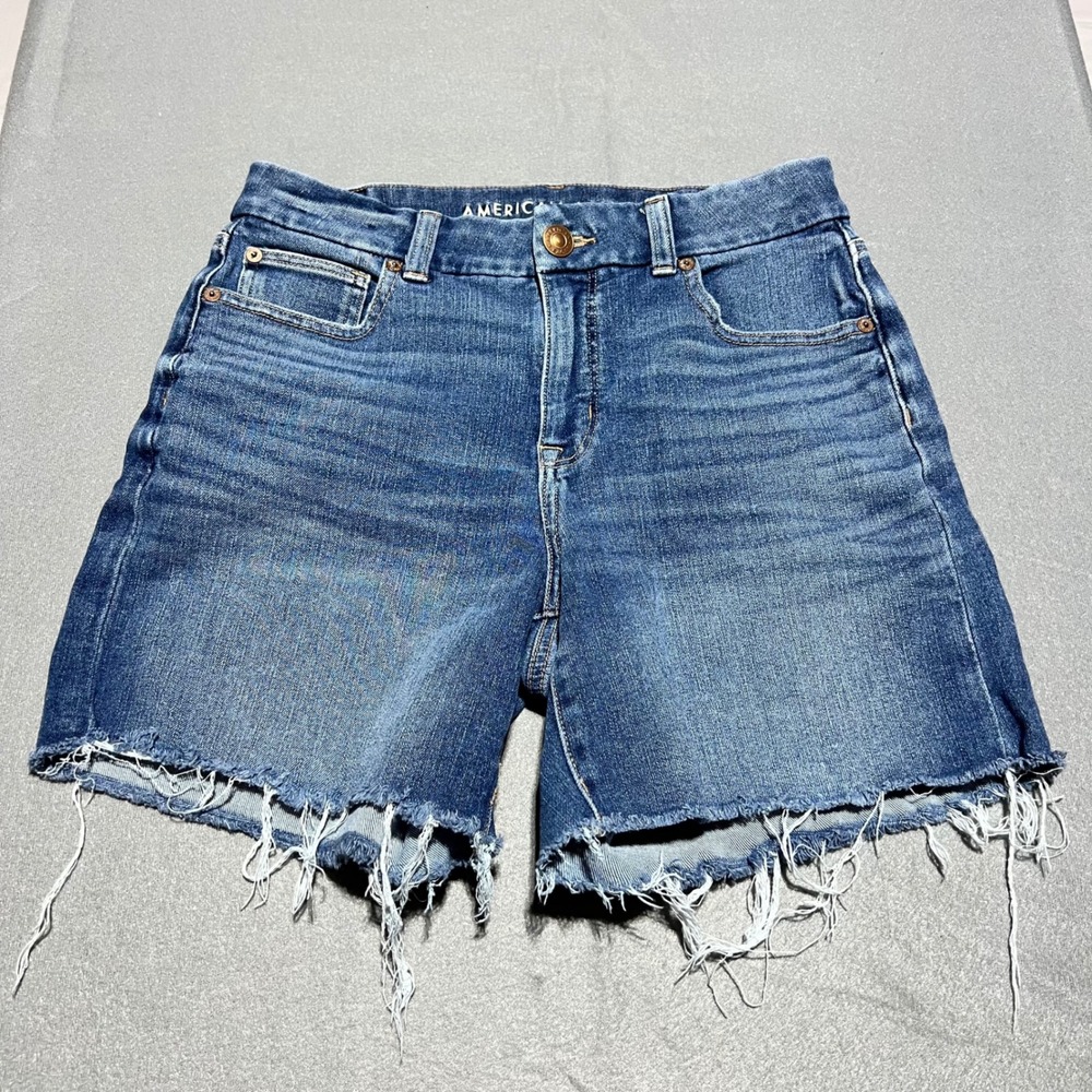 American Eagle Curvy Midi The Dream Short Medium Wash Raw Hem Denim Shorts 8